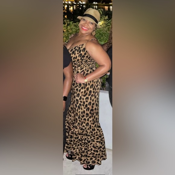Flowy animal print sundress - Picture 2 of 2